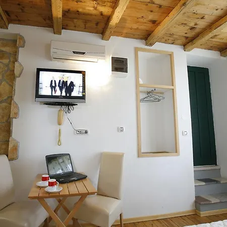 Urbi Et Orbi Apartament *