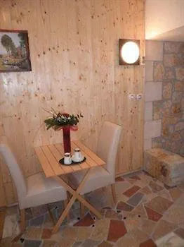 Urbi Et Orbi Apartman *